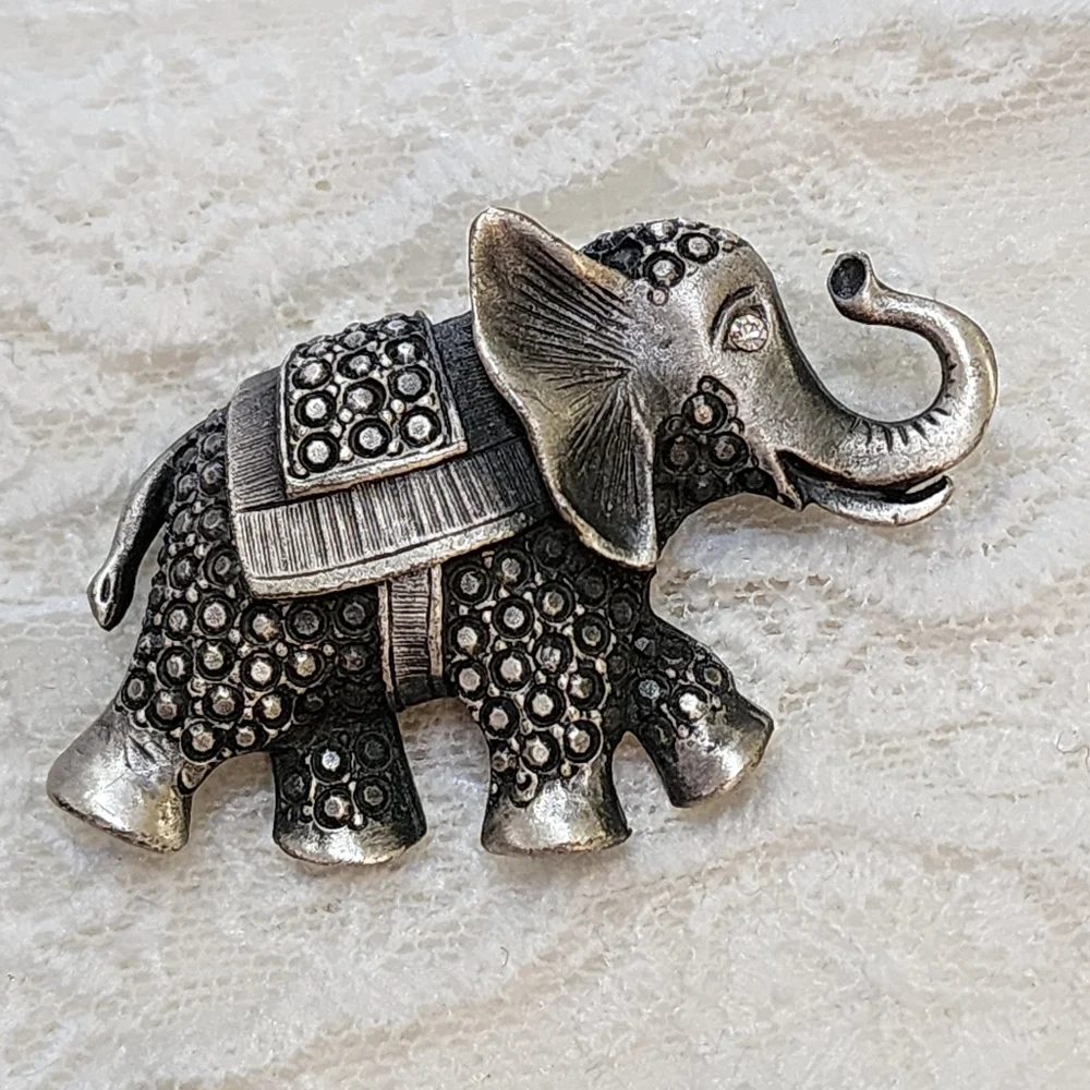 Pewter Elephant Pin Brooch With Rhinestone Eye